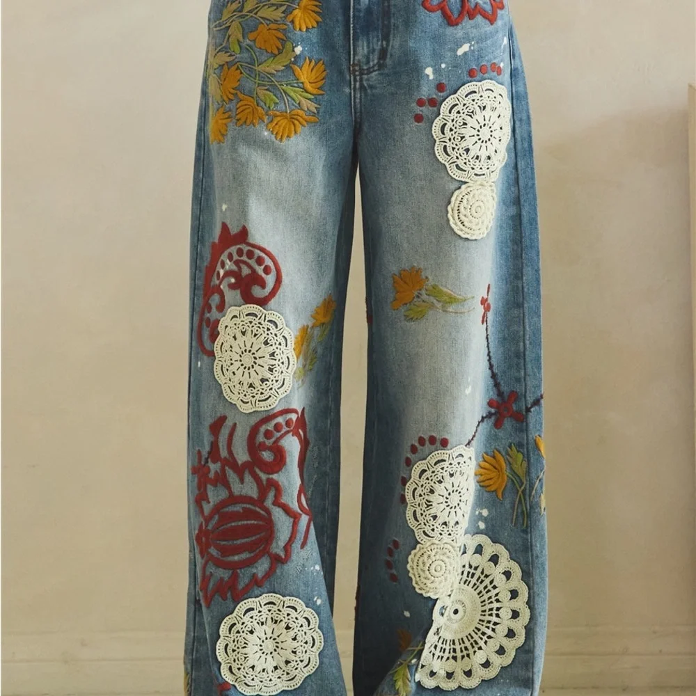 Oli & Hali Washed Floral Embroidered Wide-Leg Jeans - Picture 4 of 6
